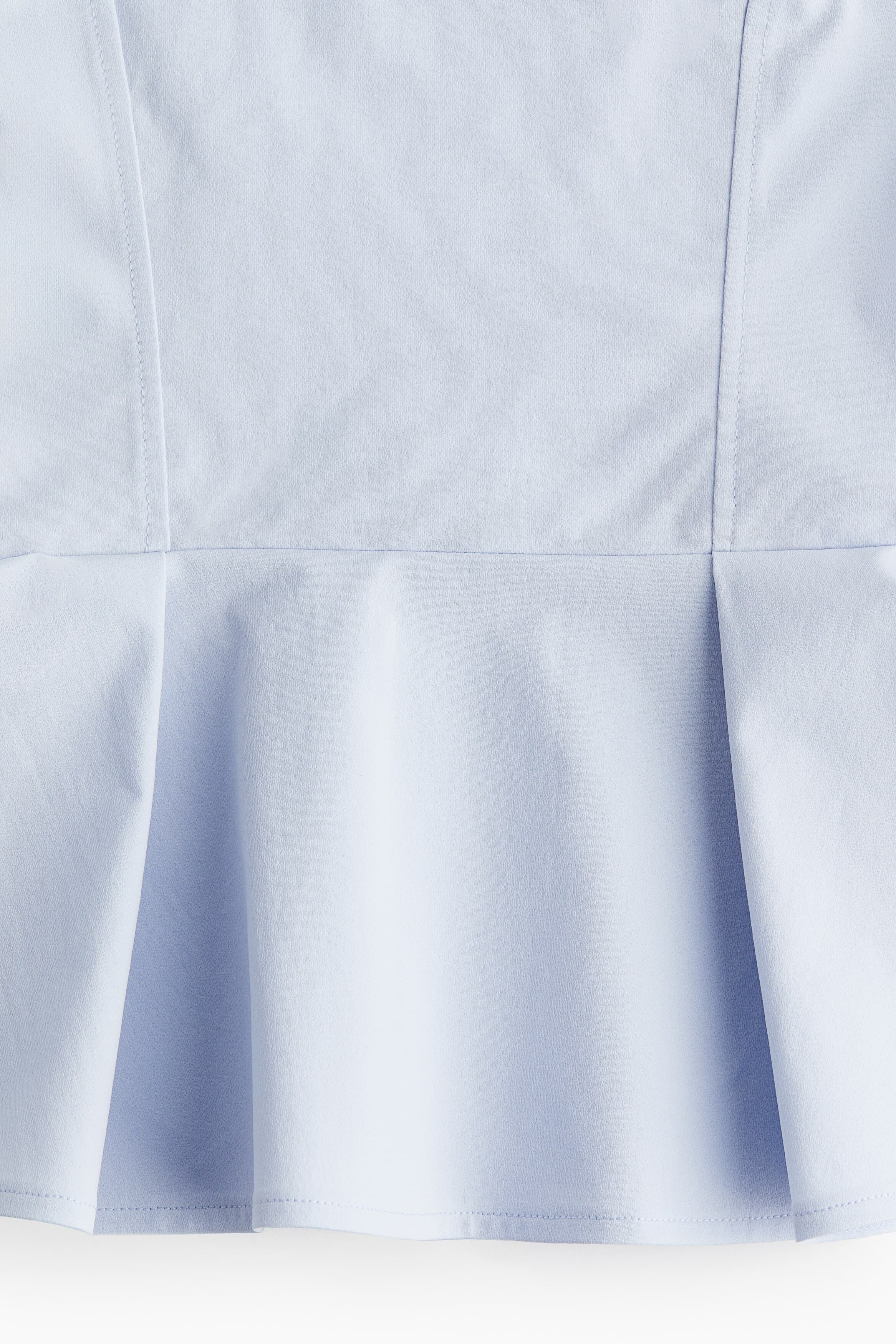 Топ формы бандо со складками: детали изделия