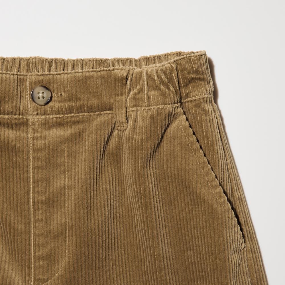 Брюки свободного силуэта: особенности модели